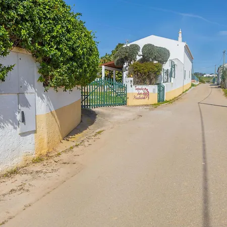 Charming Farm In Rural Escape Holiday home *